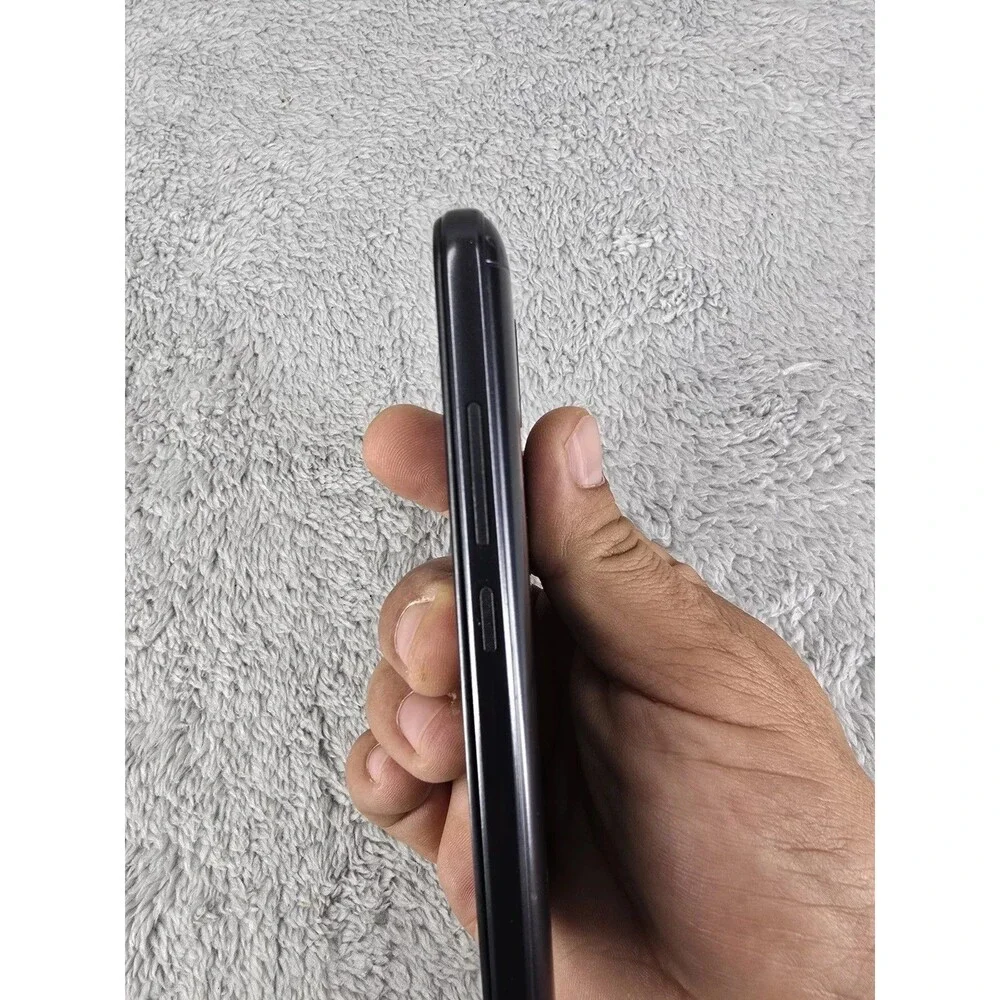 Nuu Mobile Smartphone Black. FOR PARTS ONLY